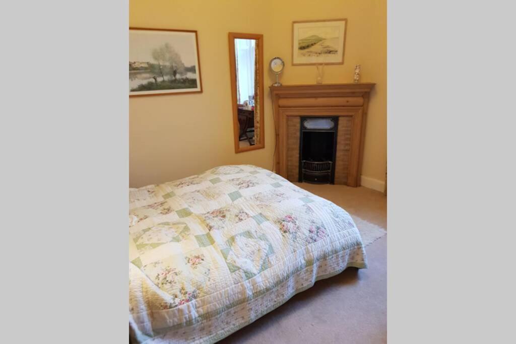 Woodburn Terrace, Morningside, Edinburgh Apartment ภายนอก รูปภาพ